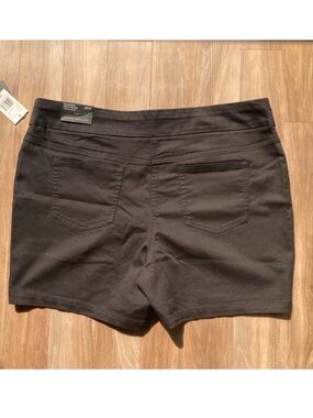 Napa Valley short black comfort waistband hidden elastic pull on 20W